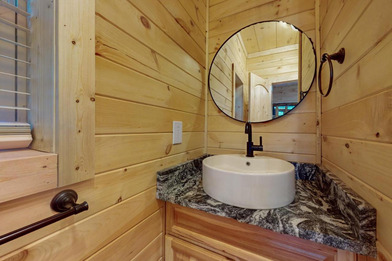 Whiskey Barrel Retreat Villa Sevierville Exterior photo