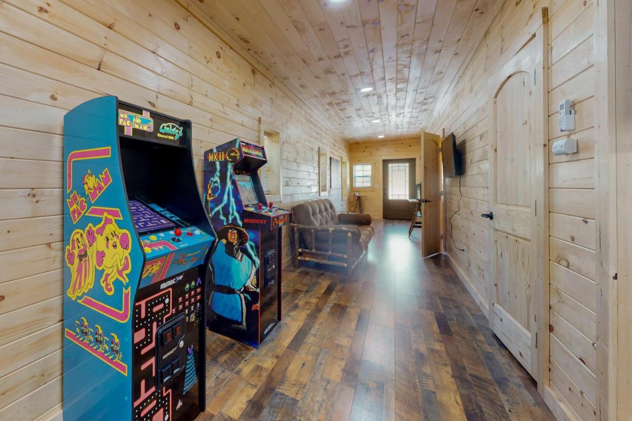 Whiskey Barrel Retreat Villa Sevierville Exterior photo