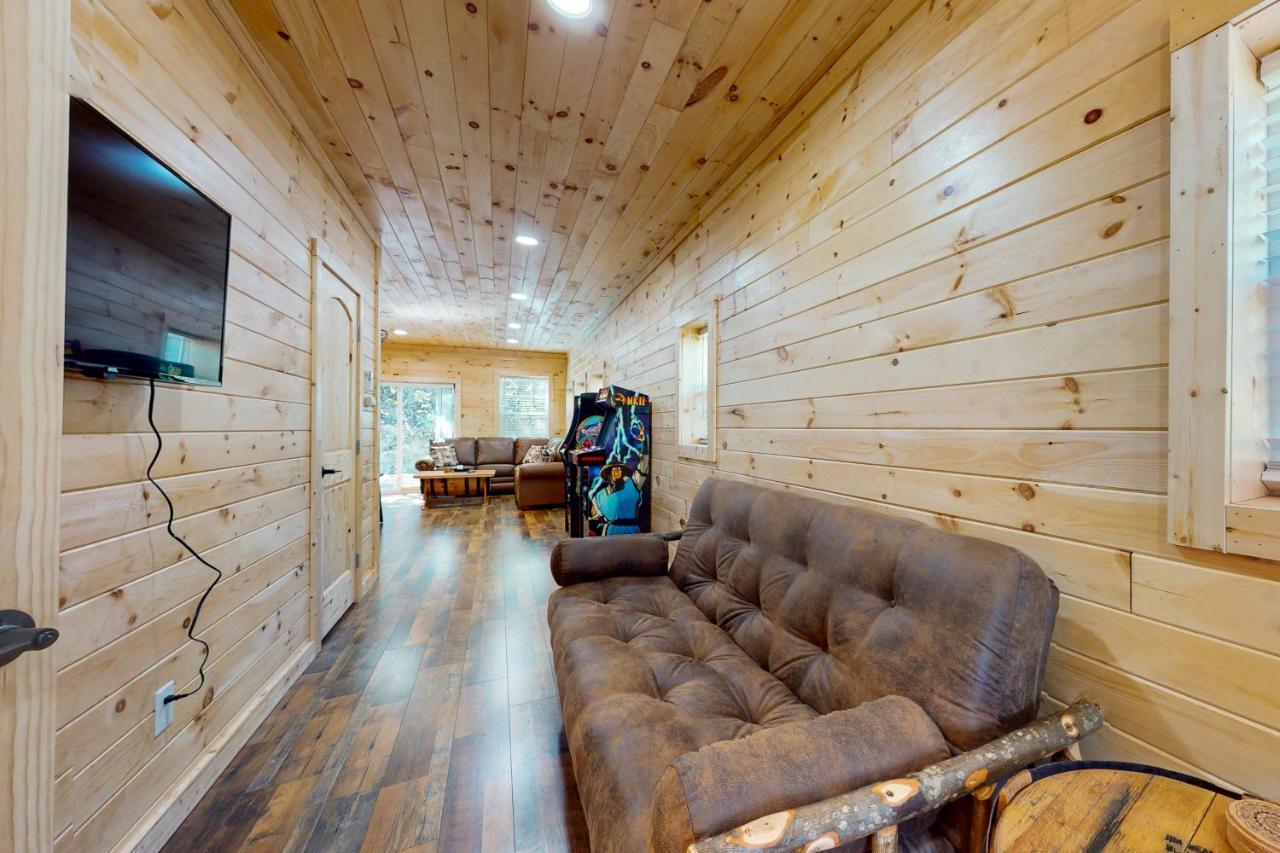 Whiskey Barrel Retreat Villa Sevierville Exterior photo